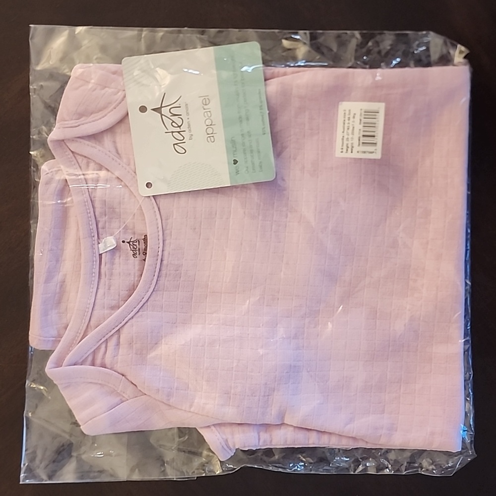 Aden and anais 6-9mo unopened (cross-posted)